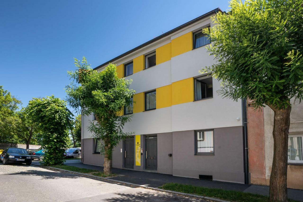 Wellness Penzion U Gigantu Plzen Bagian luar foto